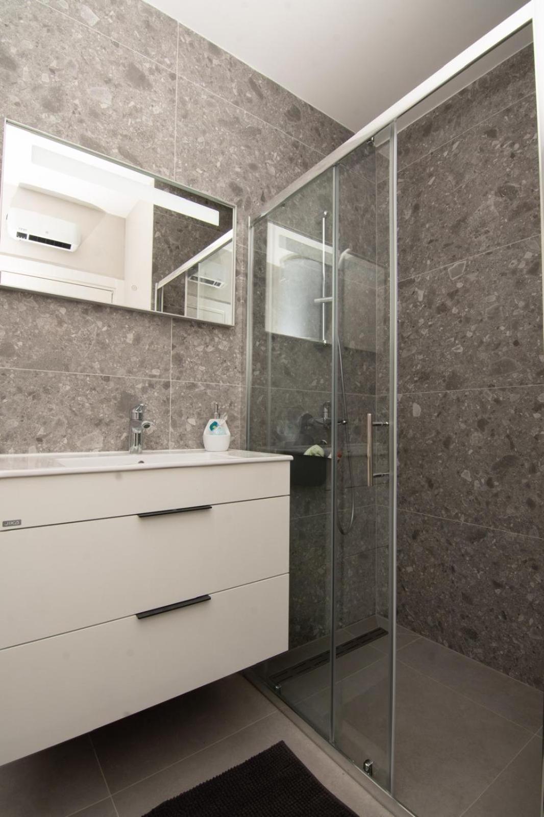 Studio Apartman Apollonia Sinj Exterior foto