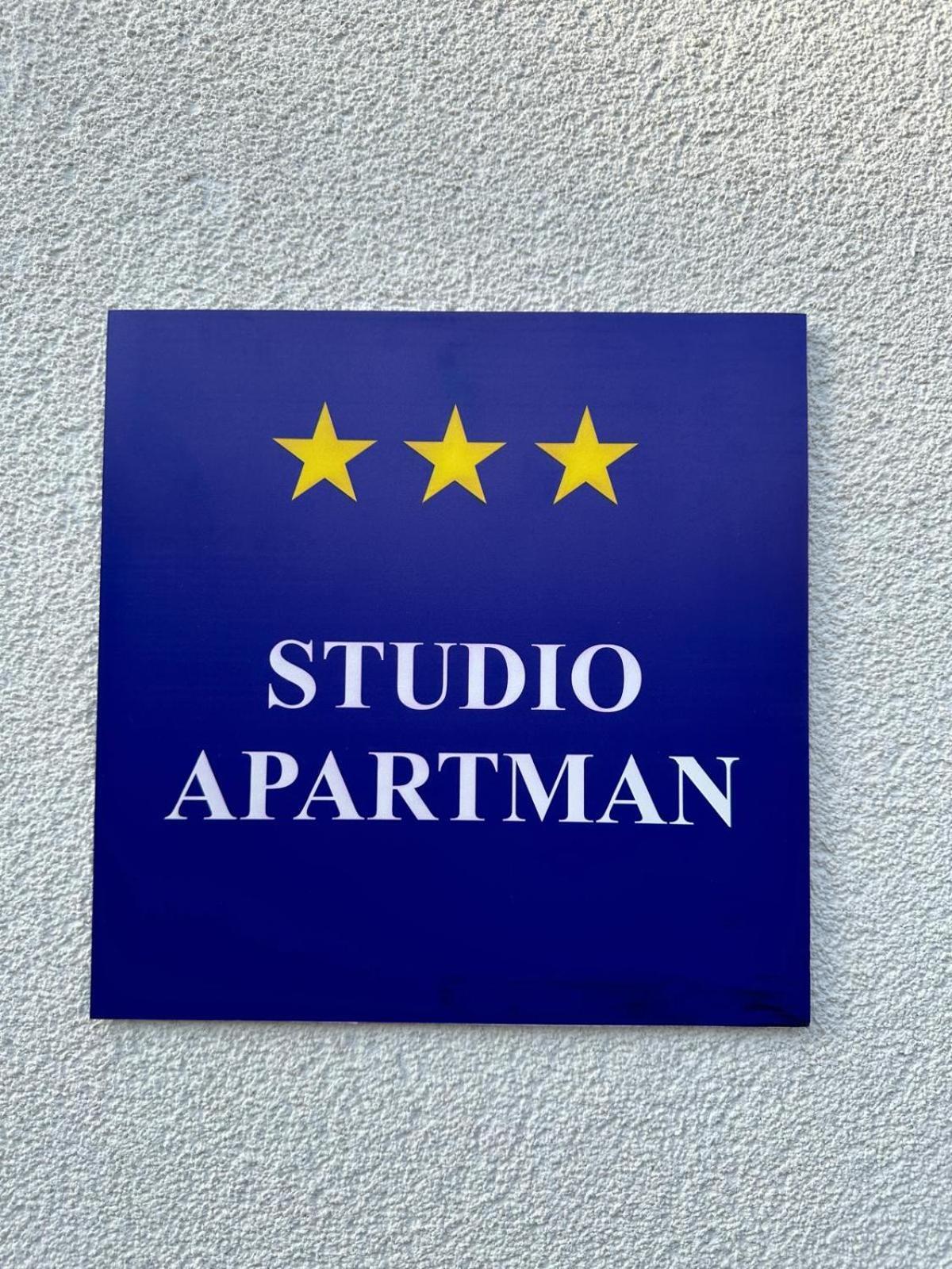 Studio Apartman Apollonia Sinj Exterior foto